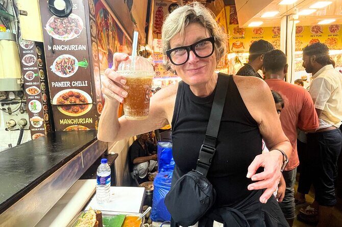 Mumbai Street Food & Beach Tour with 10+ Tastings - Why You Should Consider This Tour