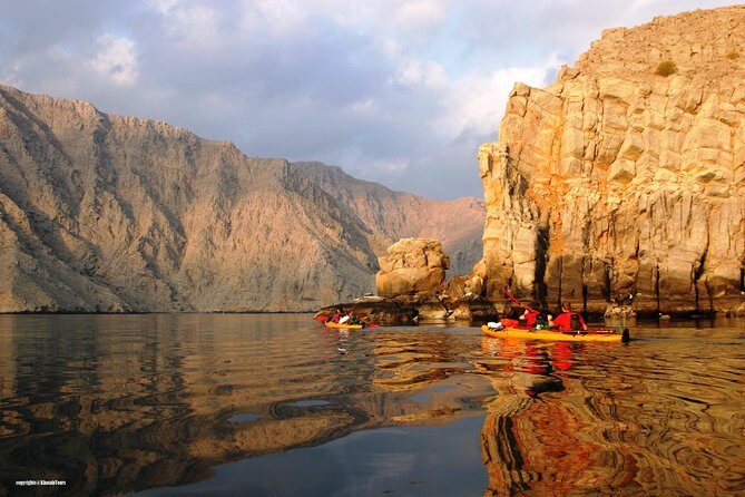 Musandam Khasab Day Trip and Dhow Cruise from Dubai - Getting There: Transportation and Timing