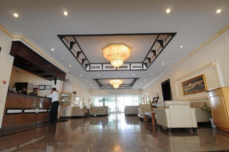 Muscat City Tour Half Day 4 Hours - Key Points