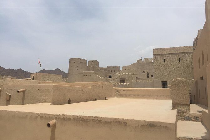 Muscat : Full day private tour to Nizwa - Transportation and Comfort