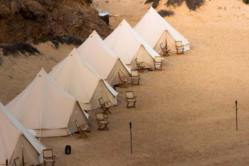 Muscat: Glamping In Dimaniyat Islands - Cuisine and Dining: A Feast Under the Stars