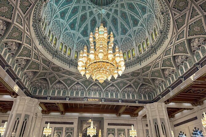 Muscat Hidden Gems Private City Tour with Different Languages - Key Points