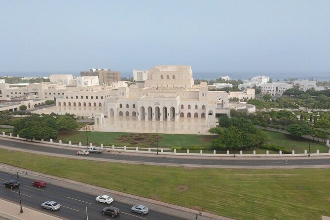 Muscat Tour Half Day - The Guide and Experience