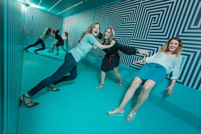 Museum of Illusions Dubai - Who Should Visit?