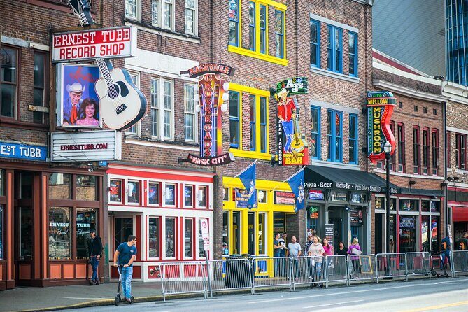 Music City Food, Drink, Sightseeing Walking Tour along Broadway - Practical Details and Tips