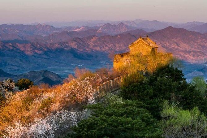 Mutianyu Great Wall Private VIP Tour with Peak Restaurant Dining and Cable Car - The Experience in Detail