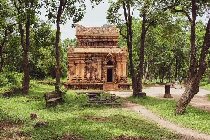 My Son Sanctuary and Hoi An Ancient Town - Who Will Appreciate This Tour Most?