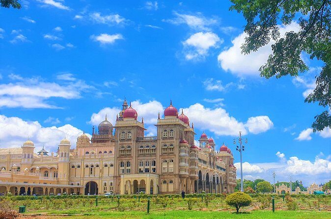 Mysore & Srirangapatna Day Tour from Bengaluru with Guide & Lunch - FAQ