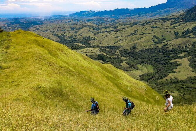 Nadi Sightseeing Including Viseisei Lookout, Village Tour, Garden & Temple Tour - FAQ