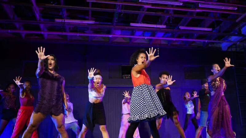 Nadi: VOU Evening Dinner and Show Experience - Key Points