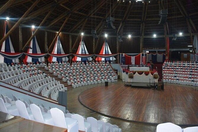 Nairobi City Tour and Afternoon Visit to Bomas of Kenya - Transportation and Group Size