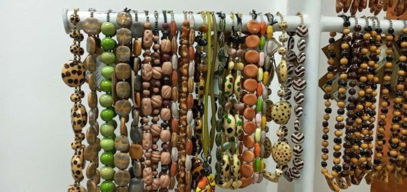 Nairobi: David Sheldrick, Giraffe Center & Kobe Beads - Key Points