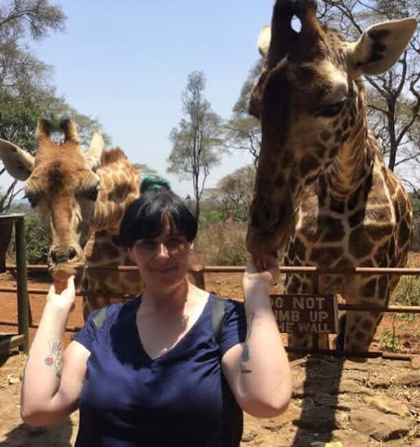 Nairobi: Elephant Orphanage, Beads Factory , giraffe center - Giraffe Center: Feeding Gentle Giants