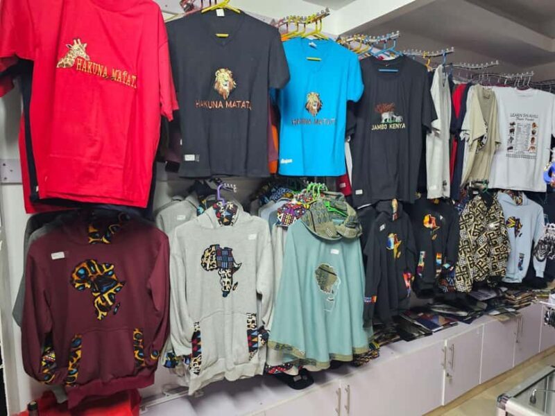 Nairobi: Hop on Hop off and Maasai market Collections Visit - FAQ