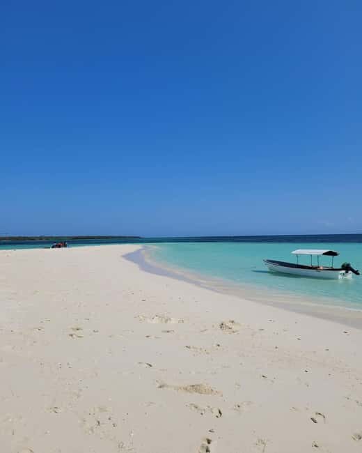 Nakupenda sandbank and stone town - What to Expect: Practical Tips
