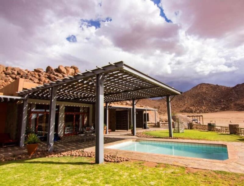 Namib-Naukluft park: Transport and tour to Naukluft park - Key Points