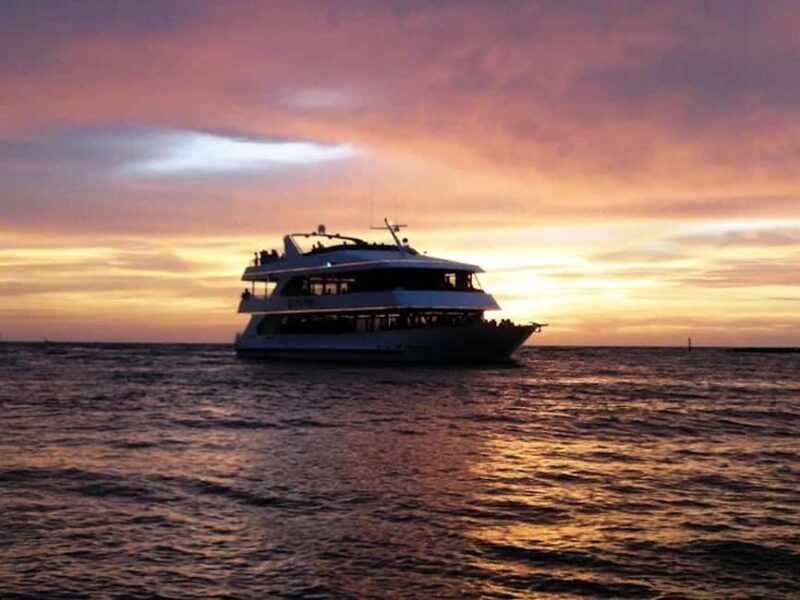 Naples: Sightseeing and Dining Cruises - Key Points