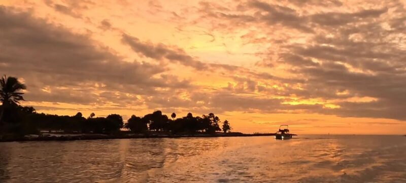 Naples: Sunset Boat Tour with Snacks and Drinks - A Closer Look at the Naples Sunset Boat Tour