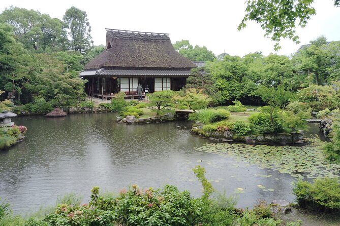 Nara: Yoshikien and Isuien Gardens Tour with Tea Tasting - Authenticity and Cultural Appreciation