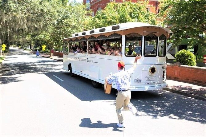 Narrated Historic Savannah Sightseeing Trolley Tour - An In-Depth Look at the Savannah Trolley Experience