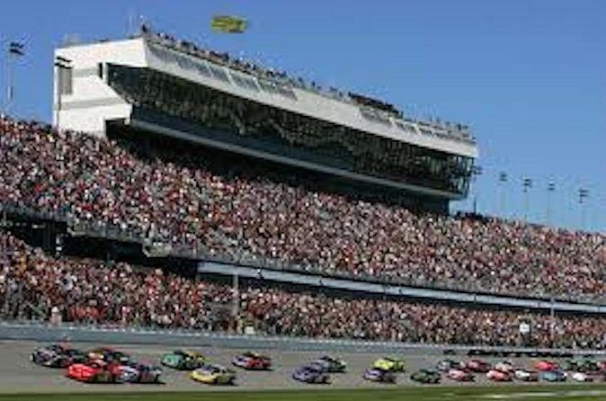 NASCAR Daytona 500 at Daytona International Speedway with Transportation - Is This Tour Right for You?