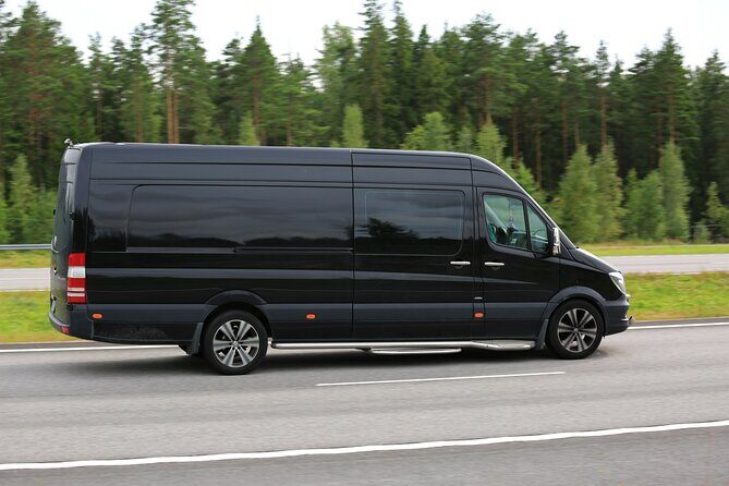 Nashville Airport Private Transportation for 6-13 Passengers - Key Points
