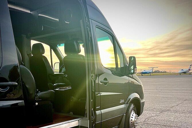 Nashville Airport Private Transportation for 6-13 Passengers - Practical Details and Tips
