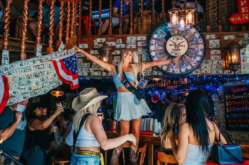 Nashville Bar Crawl: Guided Pub Crawl with Drinks Discounts - Breakdown of the Tour Experience