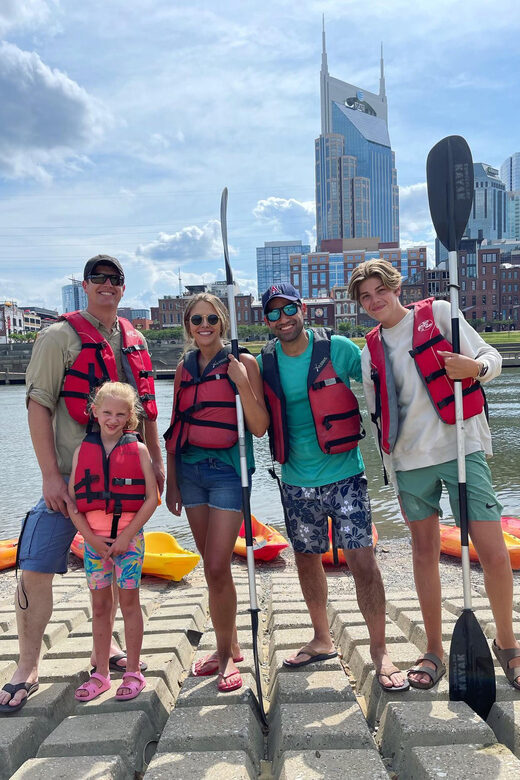 Nashville: Kayak Tour with Skyline Views - Key Points