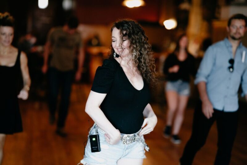 Nashville: Line Dancing Class with Keepsake Video - A Closer Look at the Line Dancing Experience in Nashville