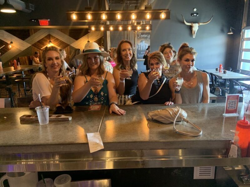 Nashville: Sip n' Shop Guided Walking Tour - Exploring the Tour: What to Expect