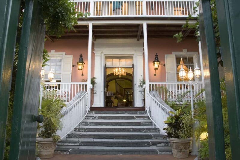 Nassau: Afternoon Tea at Graycliff Hotel and Restaurant - Who Should Consider This Tour?