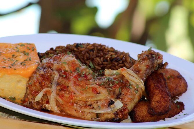 Nassau Food and History Bus Tour - Key Points