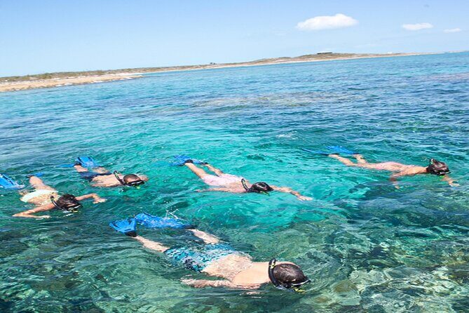 Nassau Sail & Snorkel Adventure with 1 Hour Open Bar - FAQ