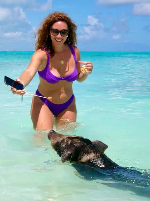 Nassau: Swimming Pigs and Private Beach Club Trip with Lunch - Is It Worth the Price?