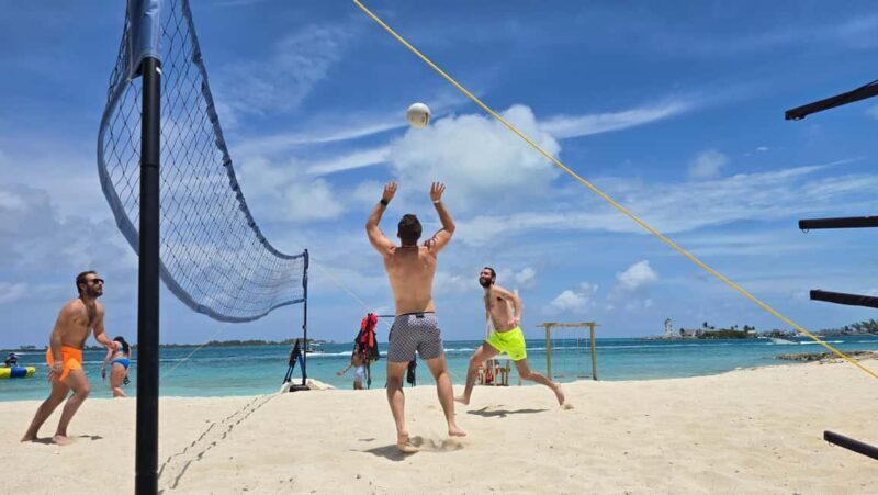 Nassau: Swimming Pigs, Snorkeling, Lunch, & Beach Boat Tour - Practical Tips & Considerations