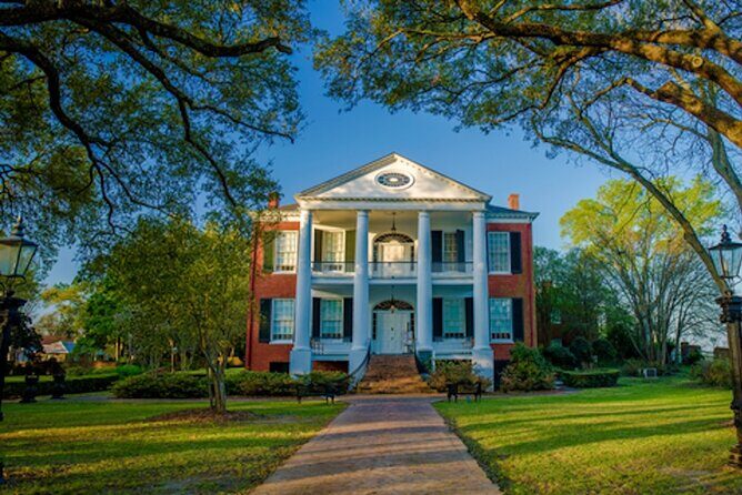 Natchez Self Guided Walking Tour - The Mysterious Hedges and the Texada Connection