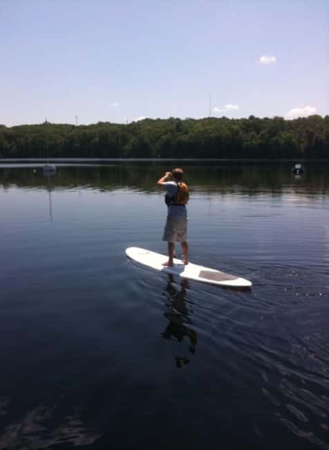 Natick: Lake Cochituate Paddleboard Rental - Onsite amenities and safety considerations