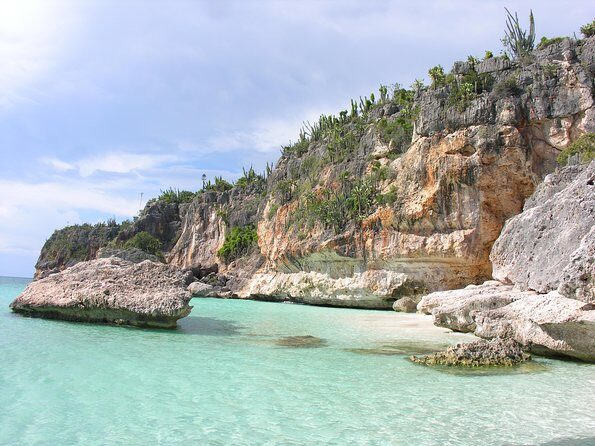 Nature Combo Oviedo Lagoon & Bahia de las Aguilas - Key Points