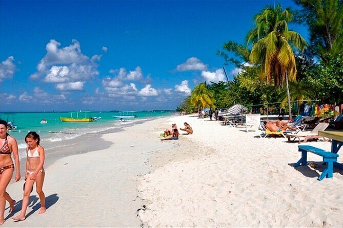 Negril Beach, Ricks Cafe and Margaritaville from Montego Bay - Authenticity and Comfort