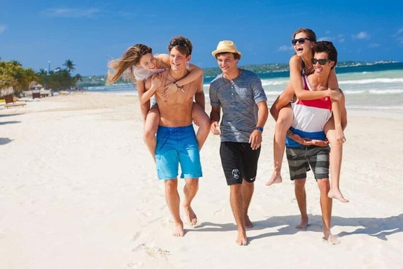 Negril Day Trip to Seven Mile Beach & Rick's Cafe w/Admissio - Who Will Love This Experience?