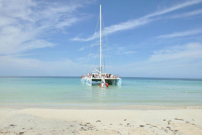 Negril Highlights Catamaran Cruise With Stop At Margaritaville - An In-Depth Look at the Cruise Experience