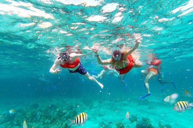 Negril PRIVATE CHARTER Catamaran (rate for 21 persons) - What’s Included and What’s Not