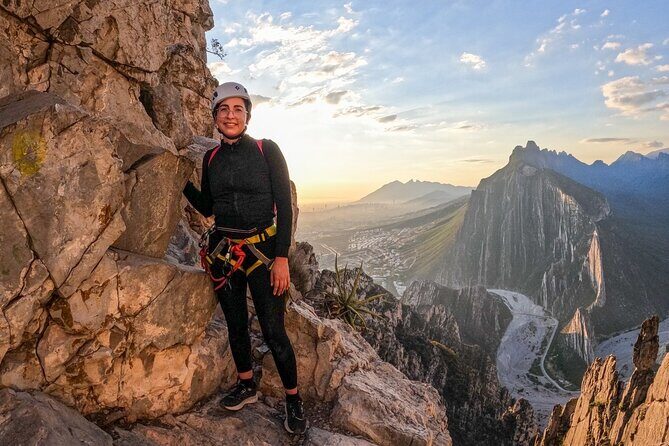Nest of the Aguiluchos with 3 abseils and certified guides - The Experience From a Traveler’s Perspective