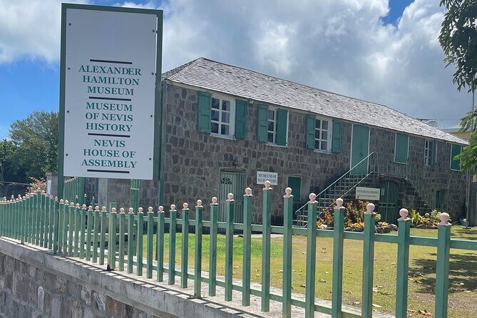 Nevis Panoramic Drive, Power Catamaran & Beach Experience - Key Points