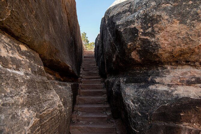 NEW! Canyonlands Needles Chesler Park Hiking Discovery Tour - Practical Details and Considerations