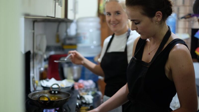 New Delhi: 5-Hour Traditional Cooking Class with Local Chef - An Authentic Glimpse into Indian Cooking: What This Tour Offers