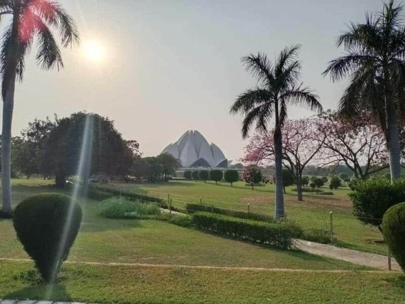New Delhi: Lotus Temple Private Tour with Skip-the-Line - Who Should Consider This Tour?