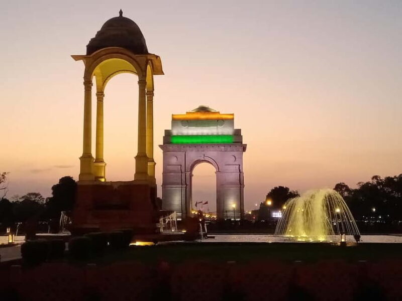 New Delhi: Night Tour by Tuk-Tuk with a Cup of Local Tea - Who Should Consider This Tour?