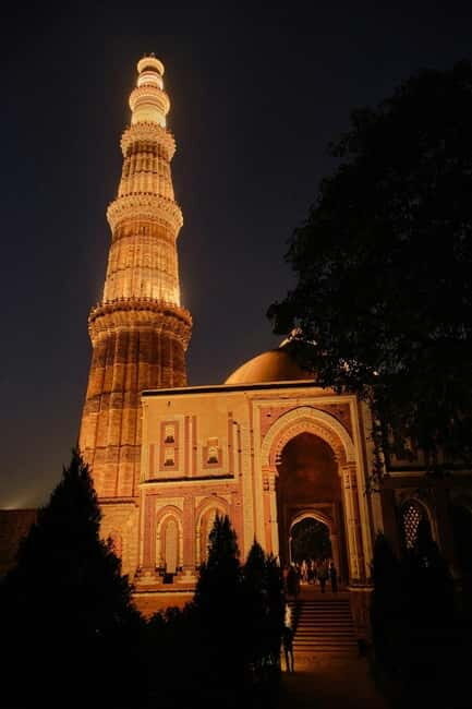 New Delhi: Qutub Minar Light & Sound Show Tour - An In-Depth Look at the Tour Experience